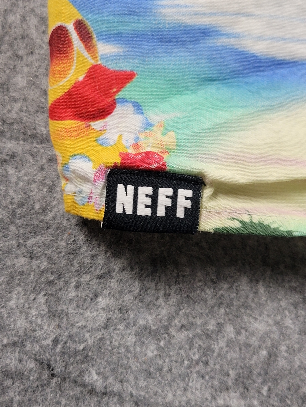 Neff All-Over Duck Print Hawaiian Short-Sleeve Button Up Shirt Mens Size Large - Picture 6 of 10